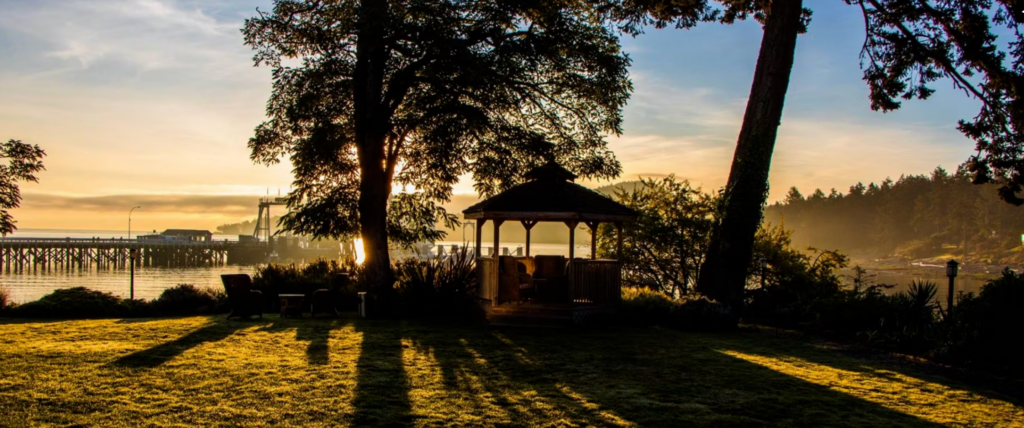Sunset Ocean View of Galiano Inn