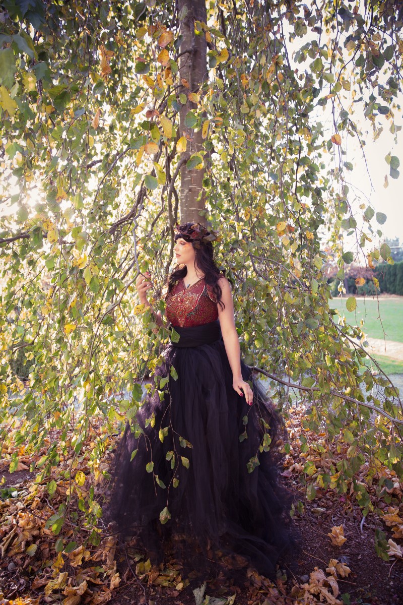 Fall Queen Wedding Royalty Inspiration