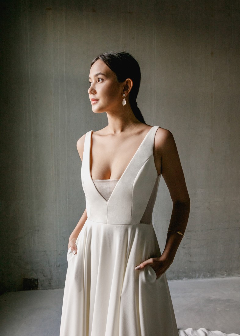 Aesling minimalist bridal gown with pockets designed in Vancouver