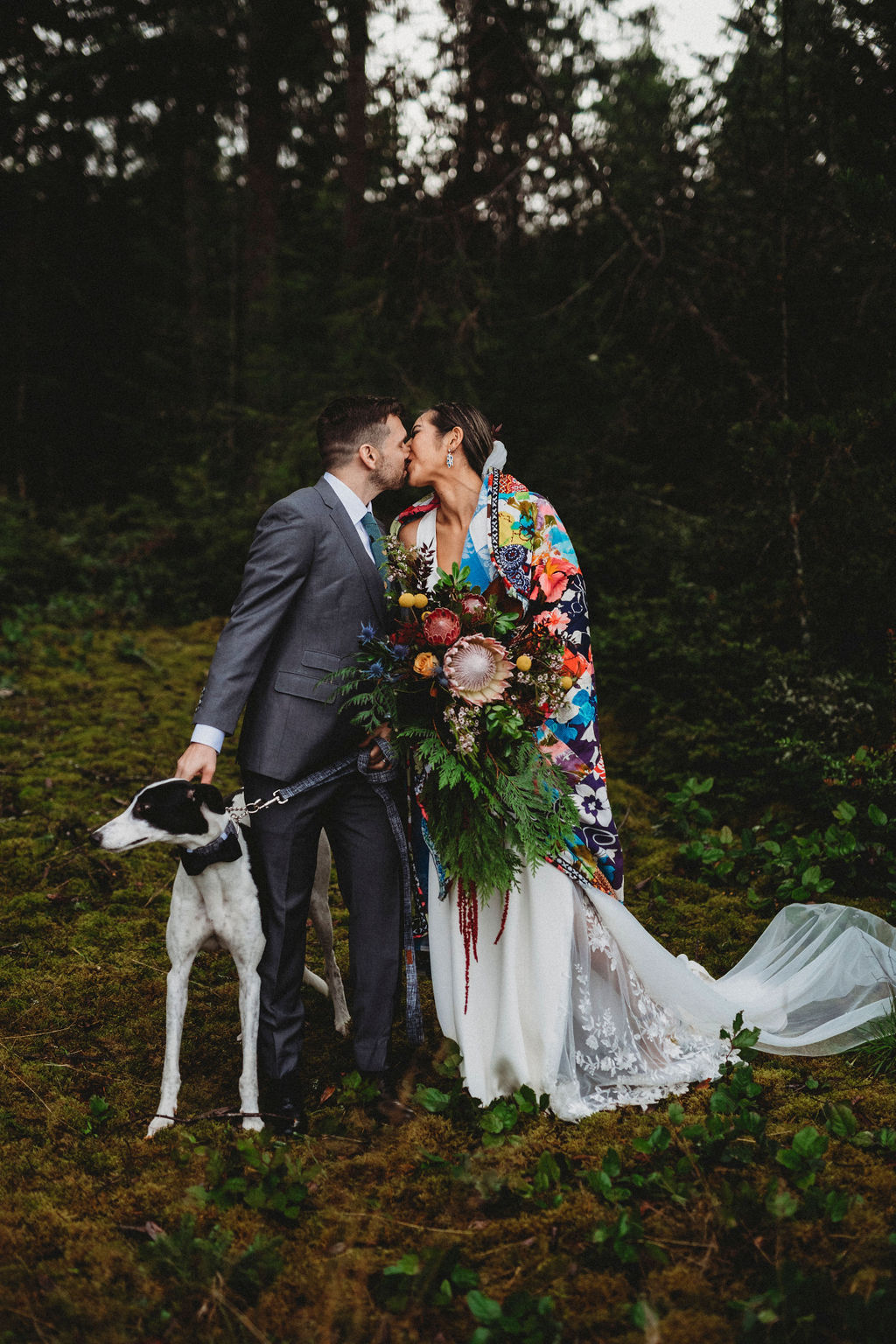 Changing Plans Anastasia Photography family portrait with quilt and pup