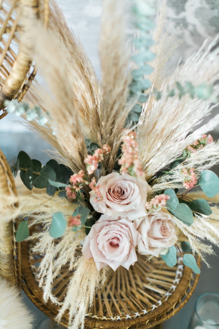 Macramé Boho Simply Sweet Photography bridal bouquet with pampas grass on rattan