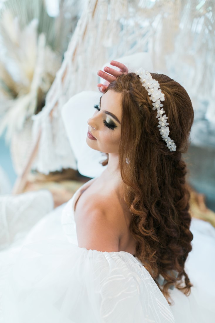 Macramé Boho Simply Sweet Photography bridal hairstyle detail