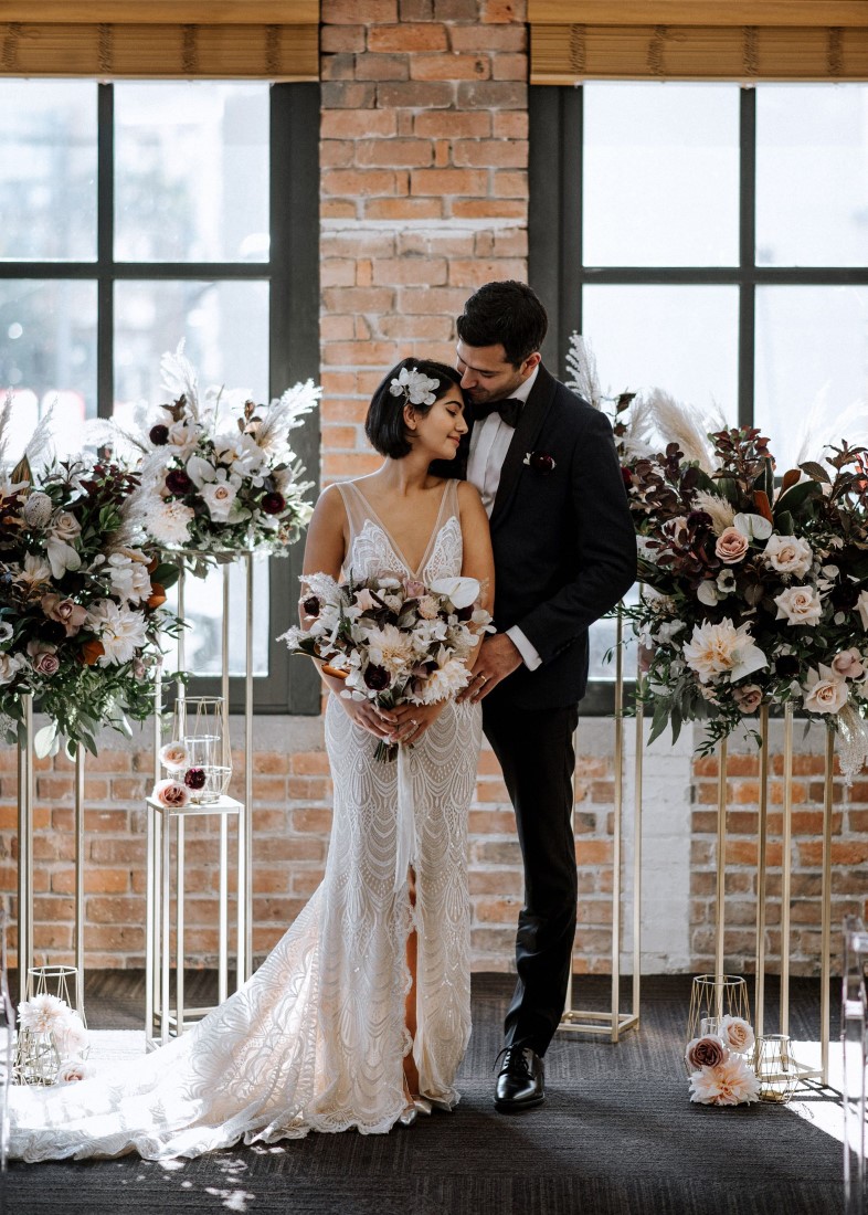 Kaoverii Silva Photographer West Coast Weddings Magazine Modern Vintage Wedding at The Loft