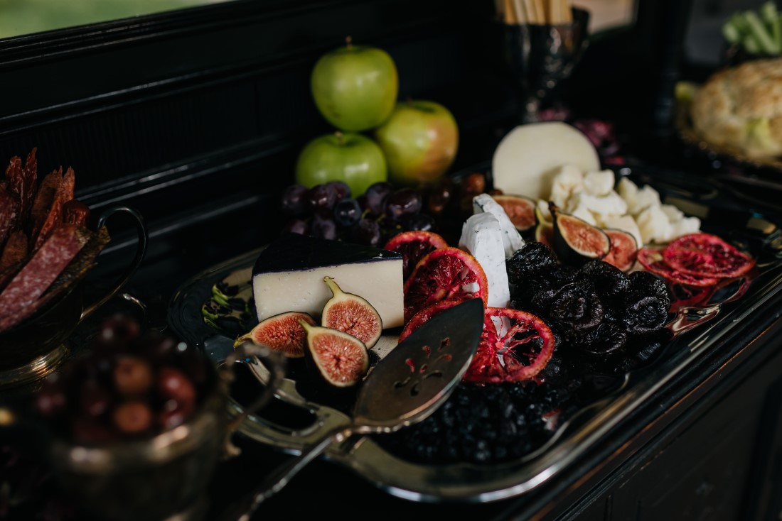 Leanne Sim Photography figs Extraordinary & Unique Wedding Inspo