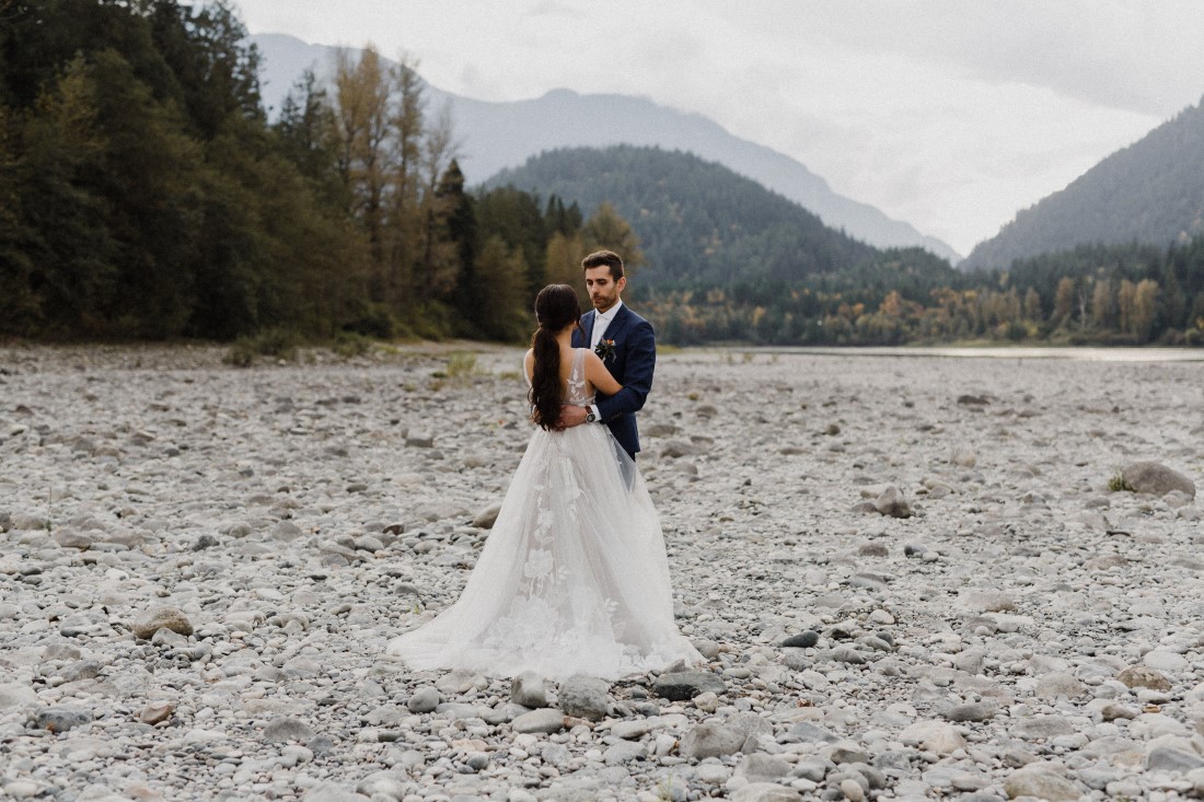 The Augusts American Creek Lodge ‘I Do’ With a View at American Creek Lodge