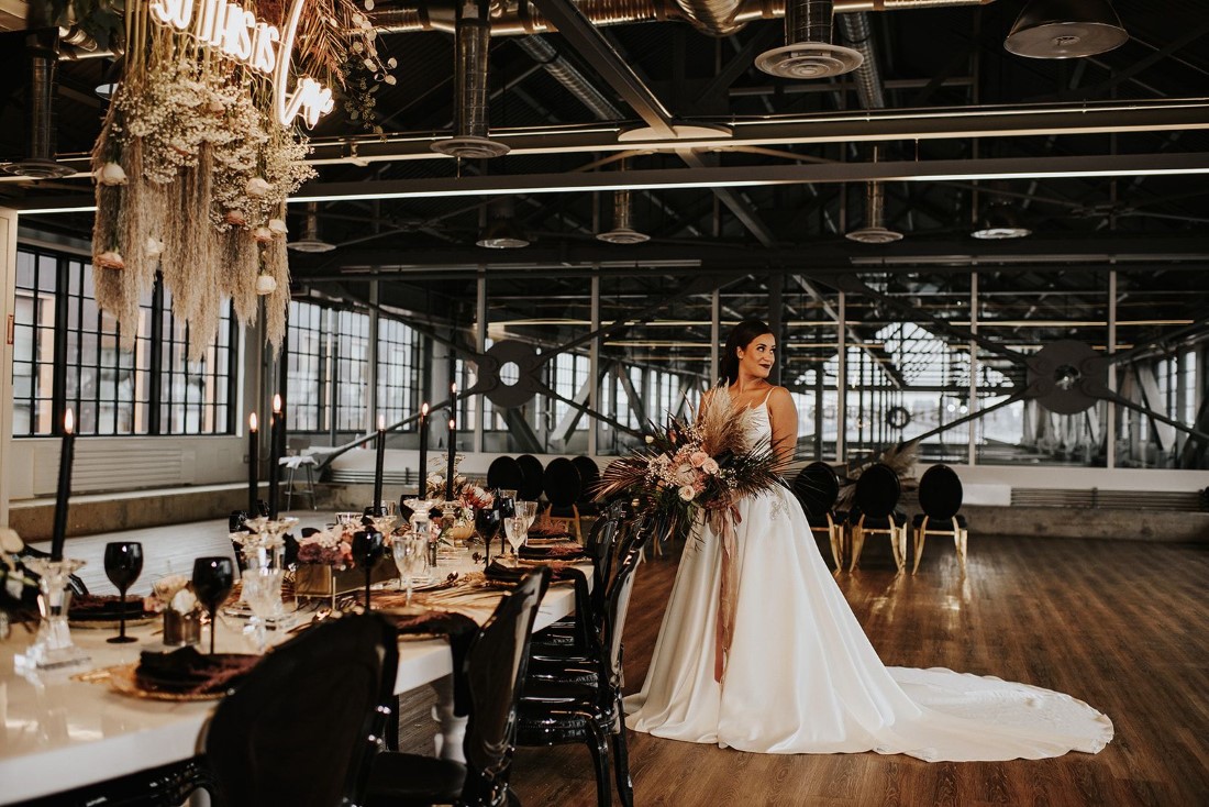 Tallya D Photography Bride Glamour & Gold at The Wallace