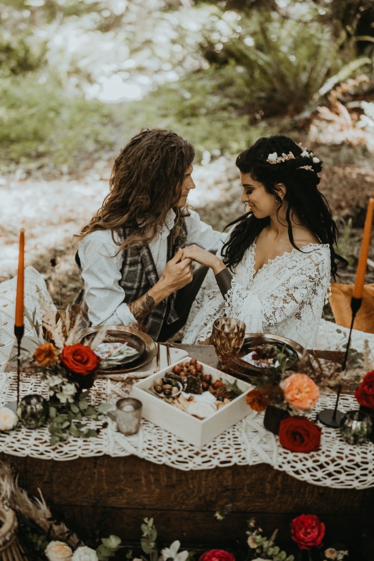 Bride and groom share a picnic at Cedar Haven on Vancouver Island
