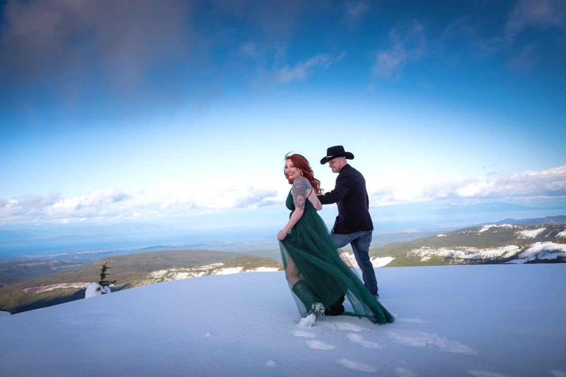 Vancouver Island mountain sunset with newlyweds