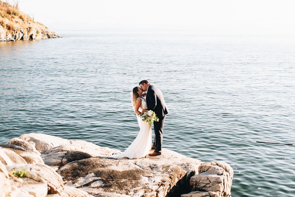 Dreamy Keats Island Elopement Golden Hour Kiss