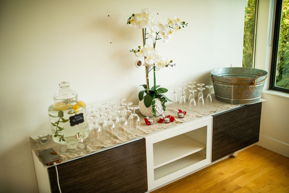 Bride and Groom Beachside in Vancouver by Esther Moerman