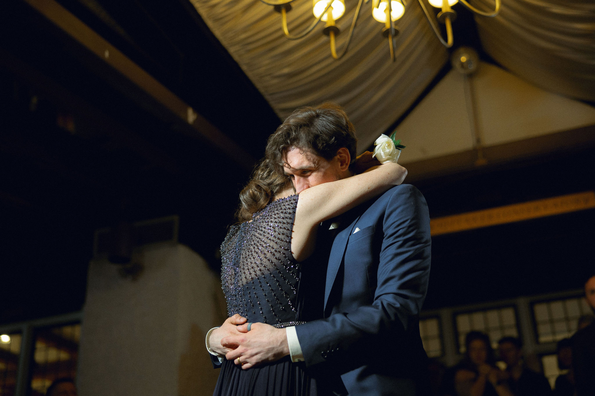 mother dance with son