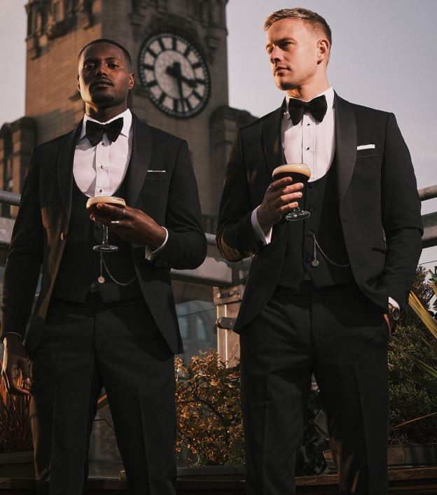 suit-black-2-men suit-black-2-men