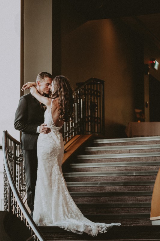 7_Wedding-Reception_East-Ballroom-Staircase_KGOODPHOTO-1
